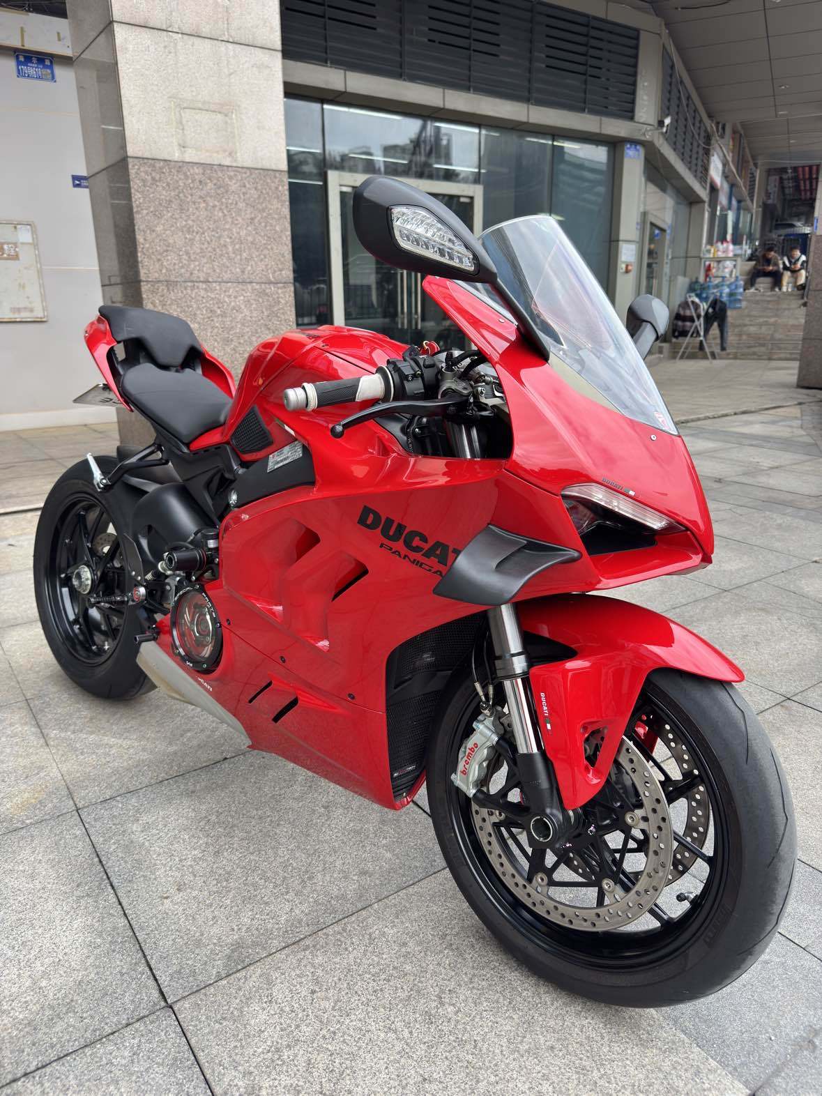 杜卡迪 Panigale V4