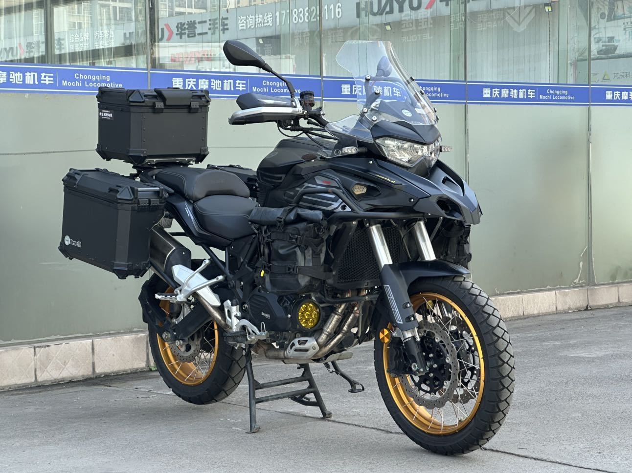 贝纳利 TRK552