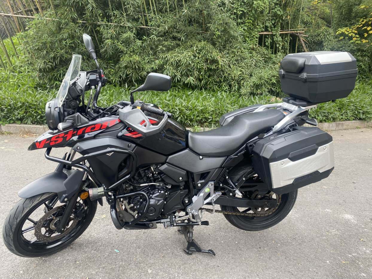 豪爵铃木 DL250