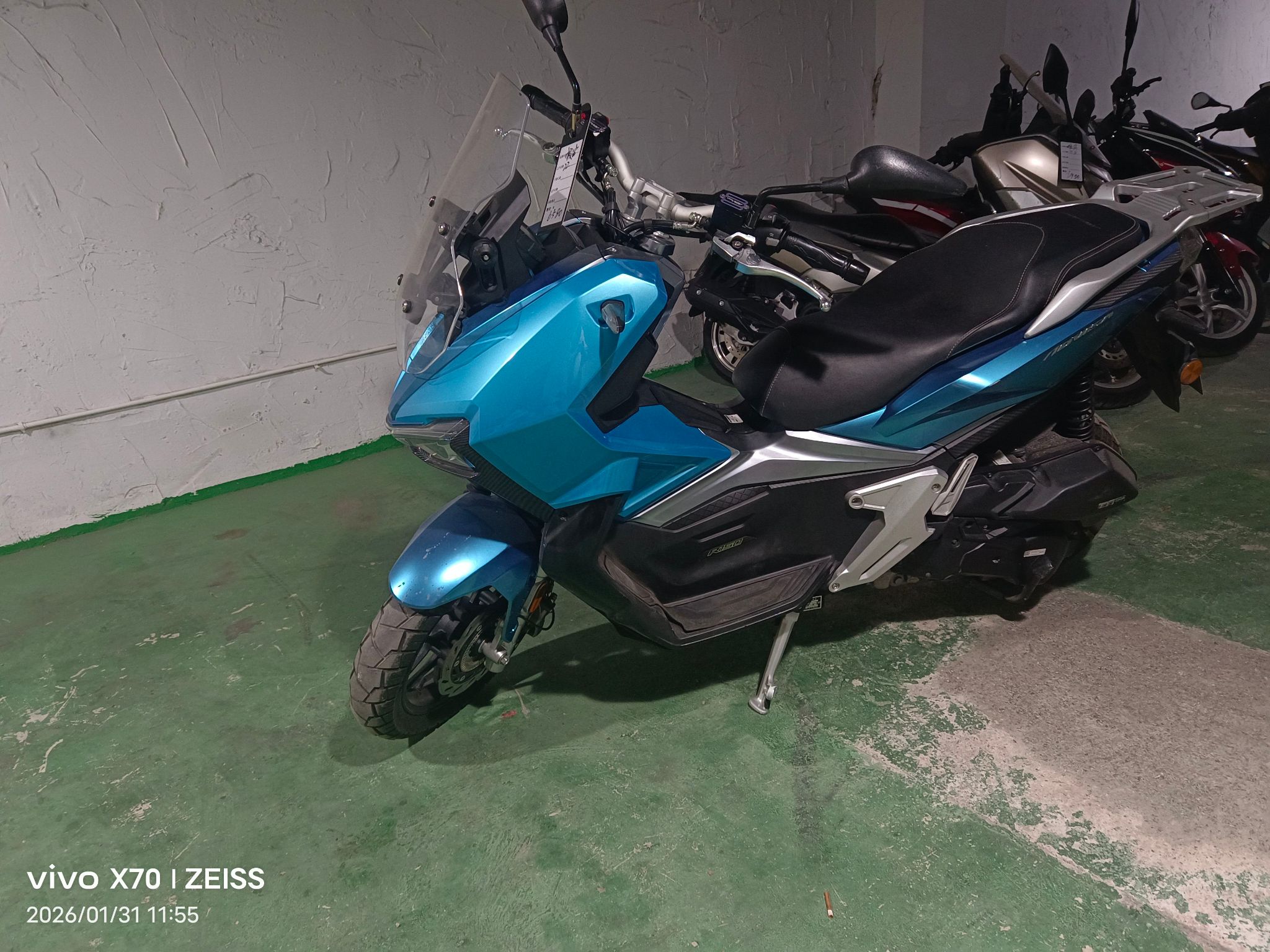布雷斯通 极宙 ADV150