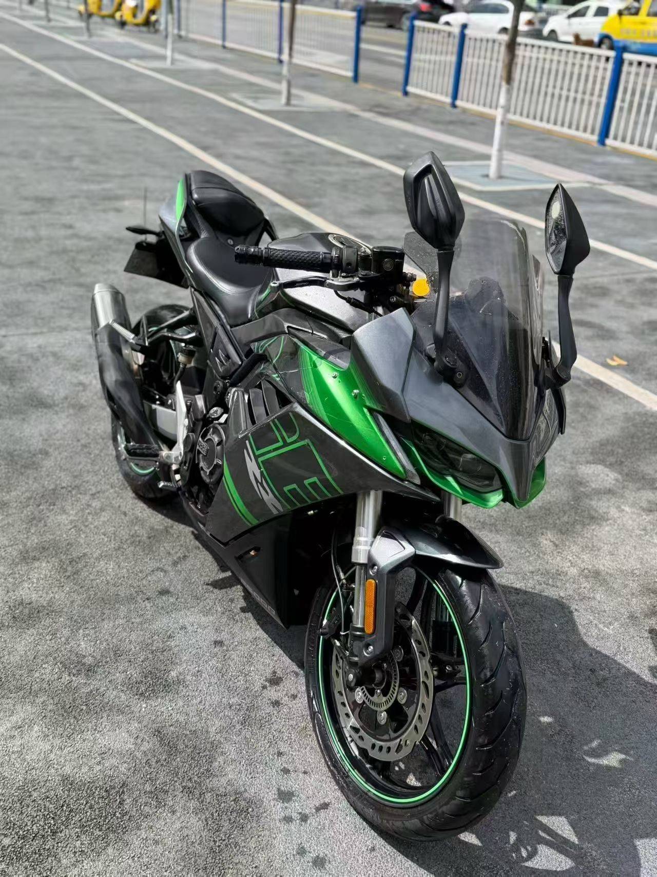 无极 250RR