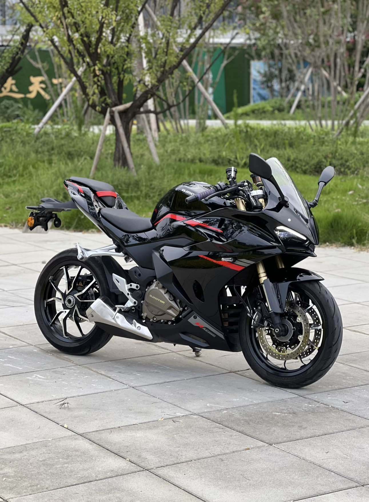 QJMOTOR 赛450