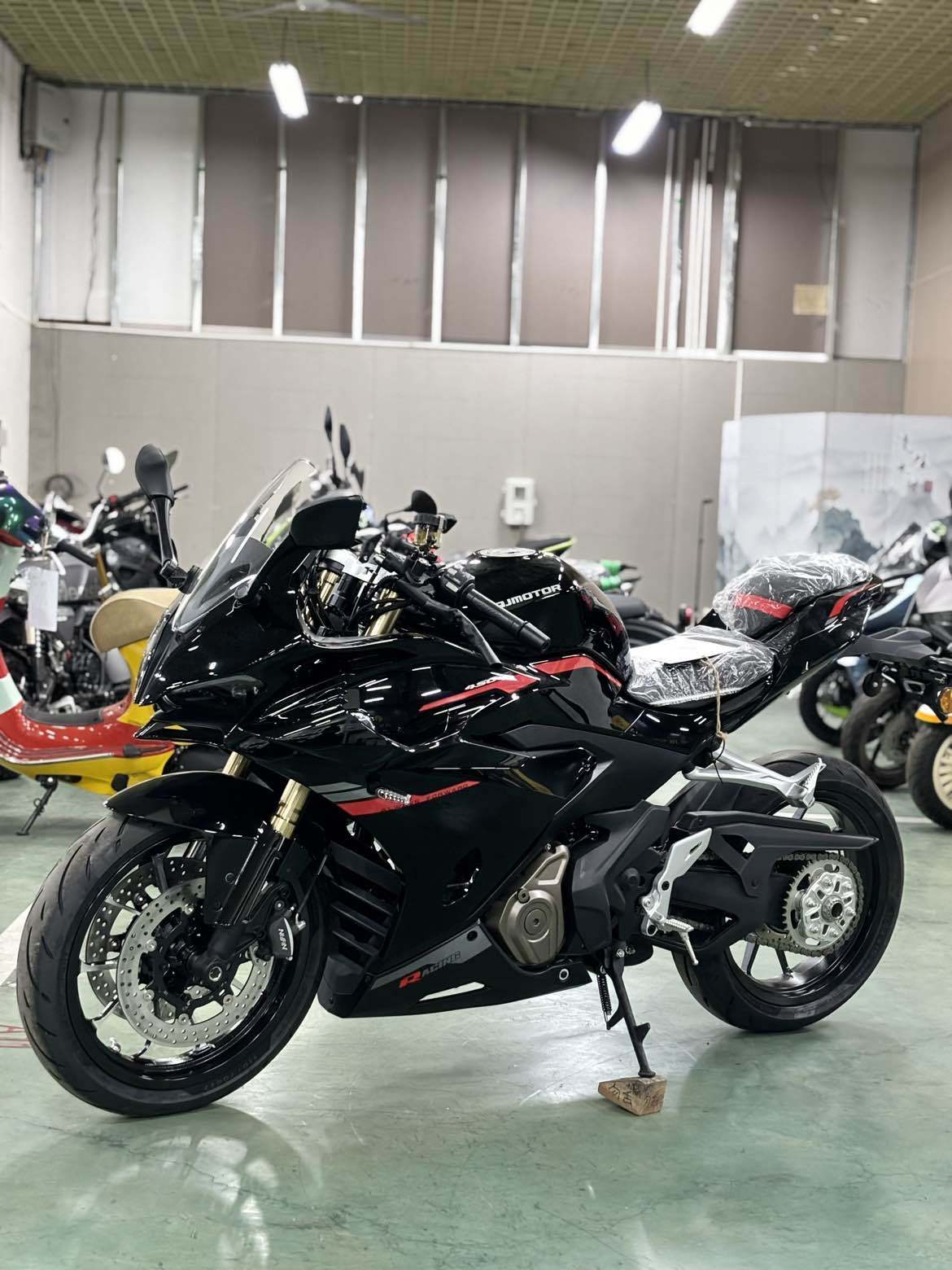 QJMOTOR 赛450