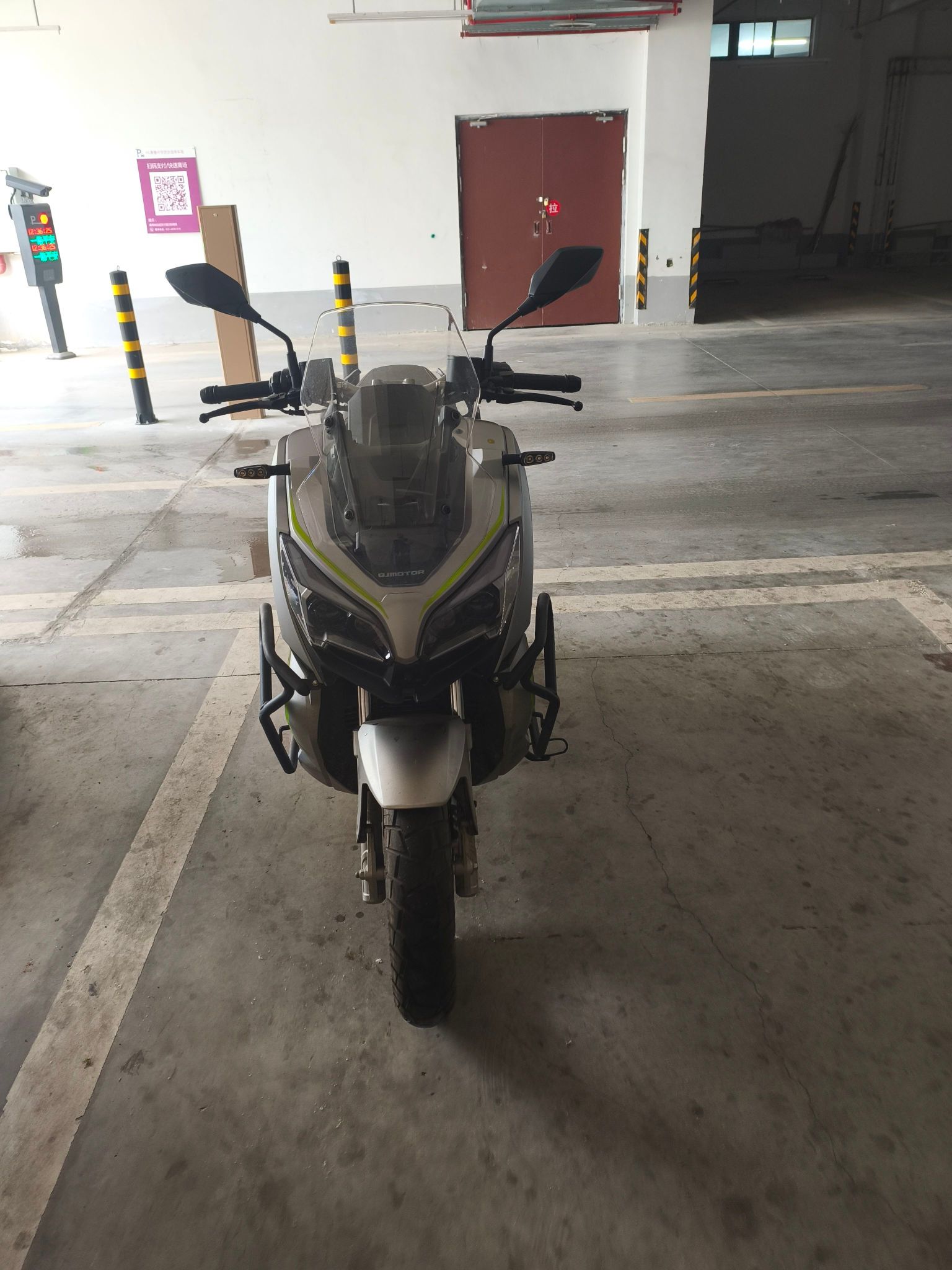 QJMOTOR 鸿250ADV