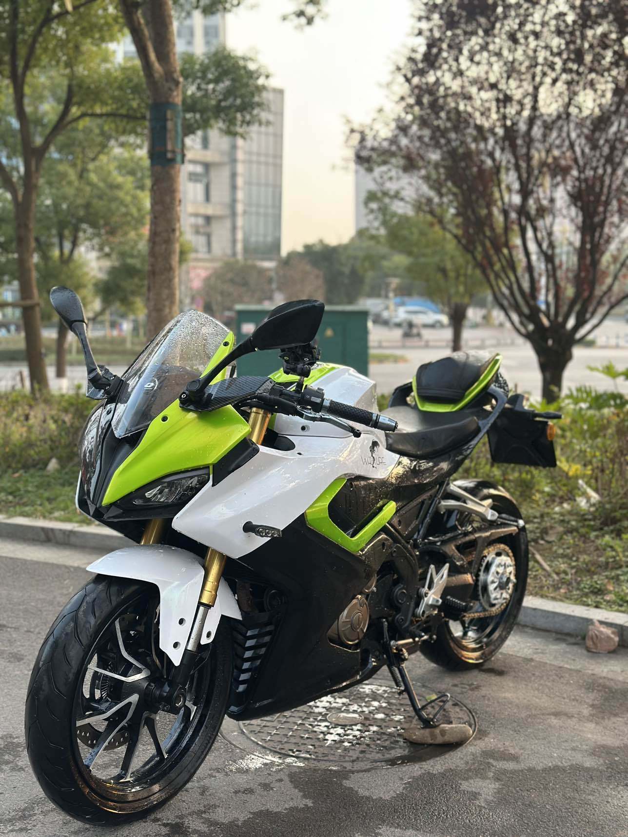 QJMOTOR 赛250