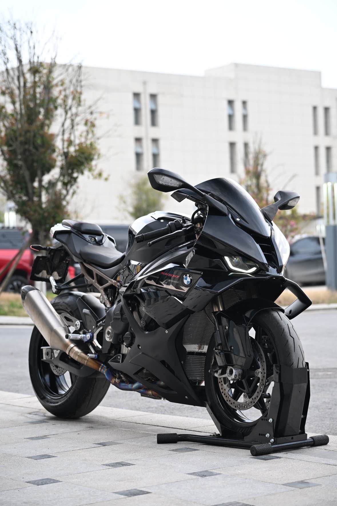 宝马 S 1000 RR