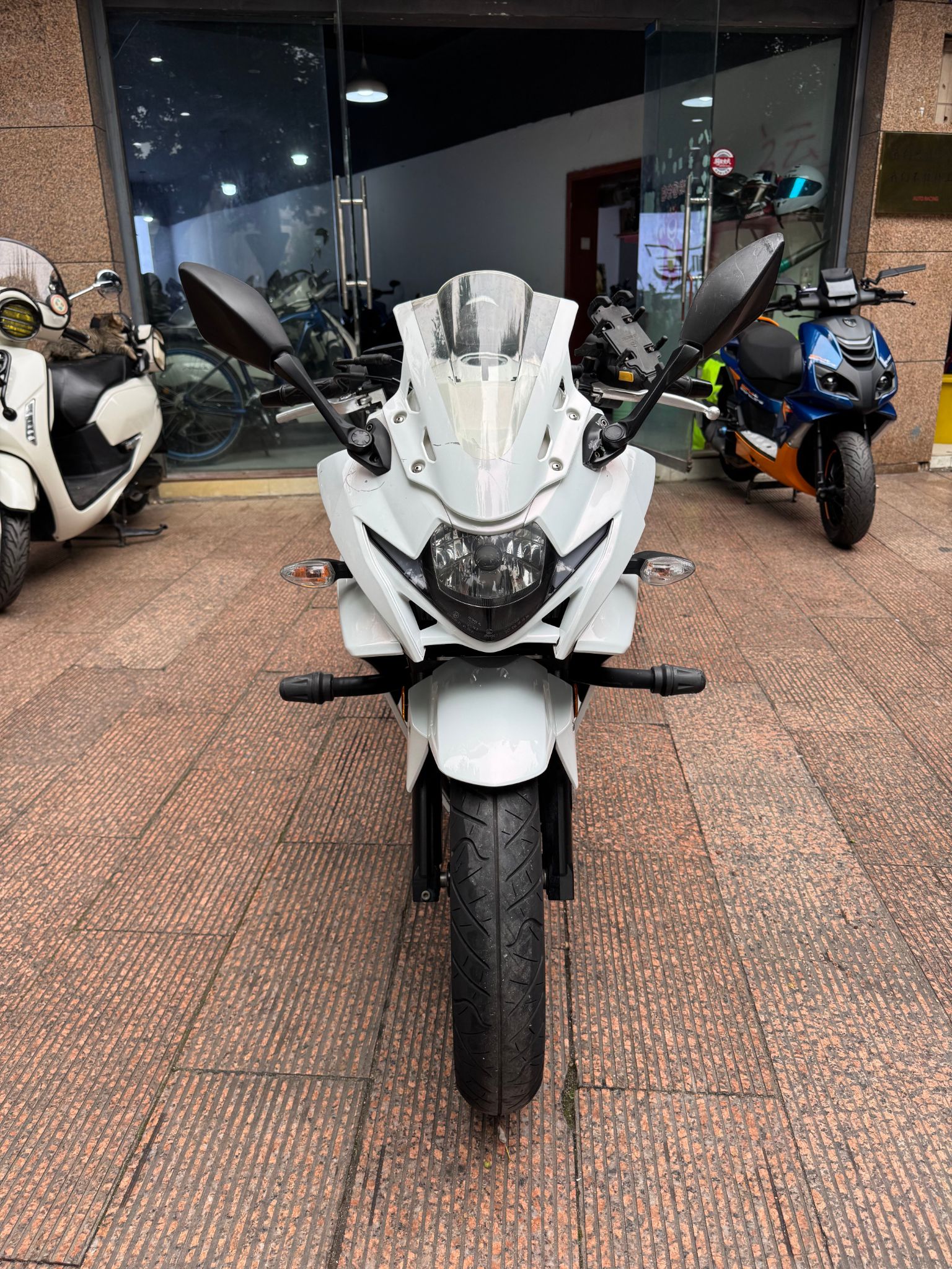 豪爵铃木 GSX250R