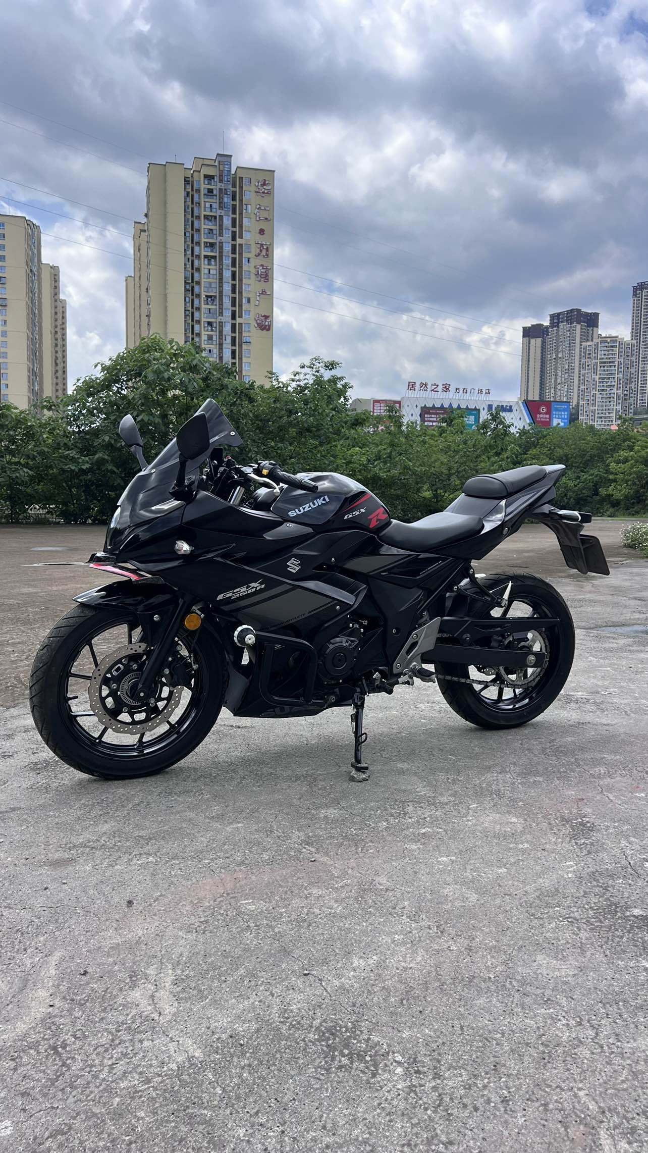 豪爵铃木 GSX250R