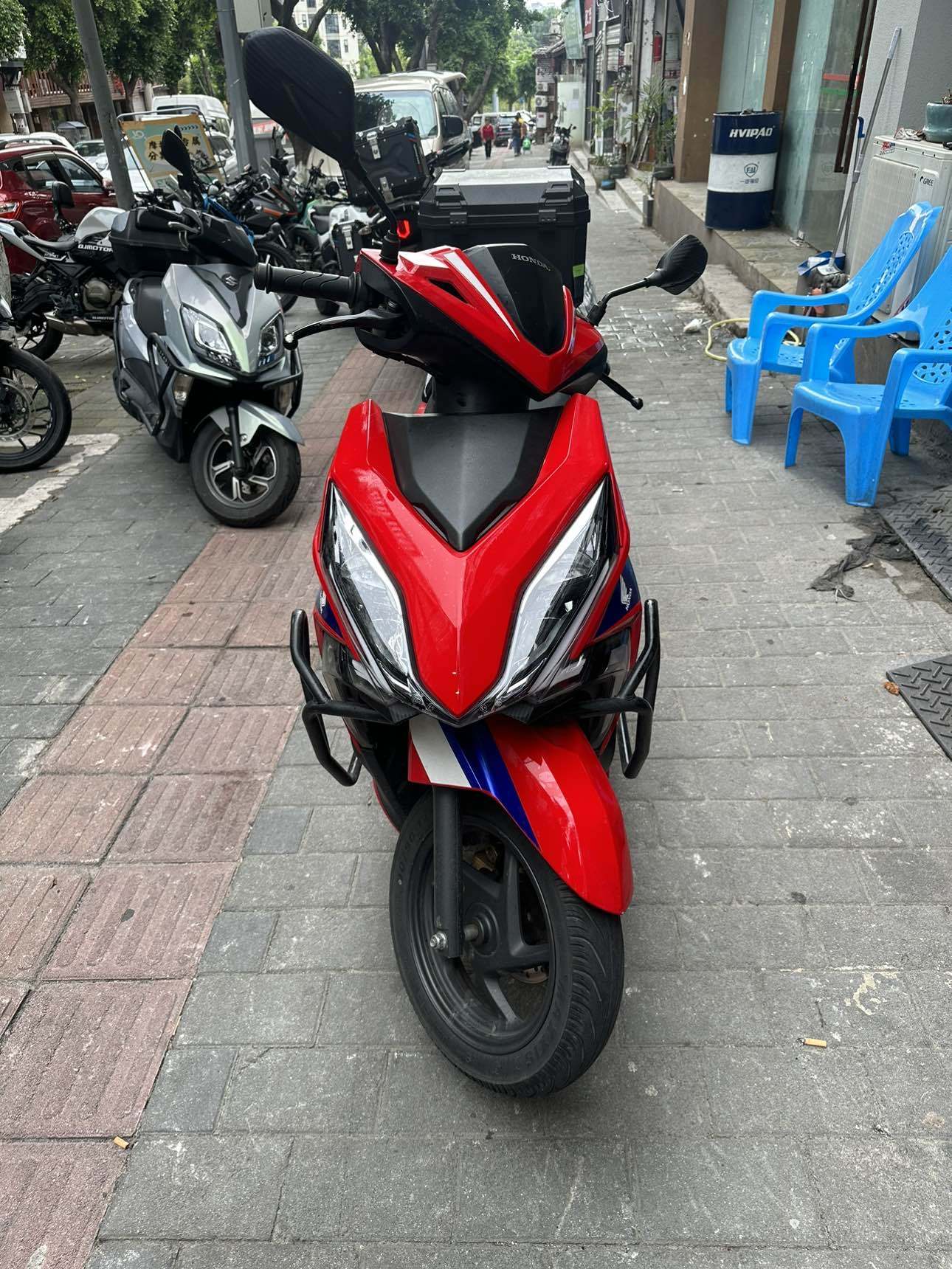 新大洲本田 裂行 RX125Fi