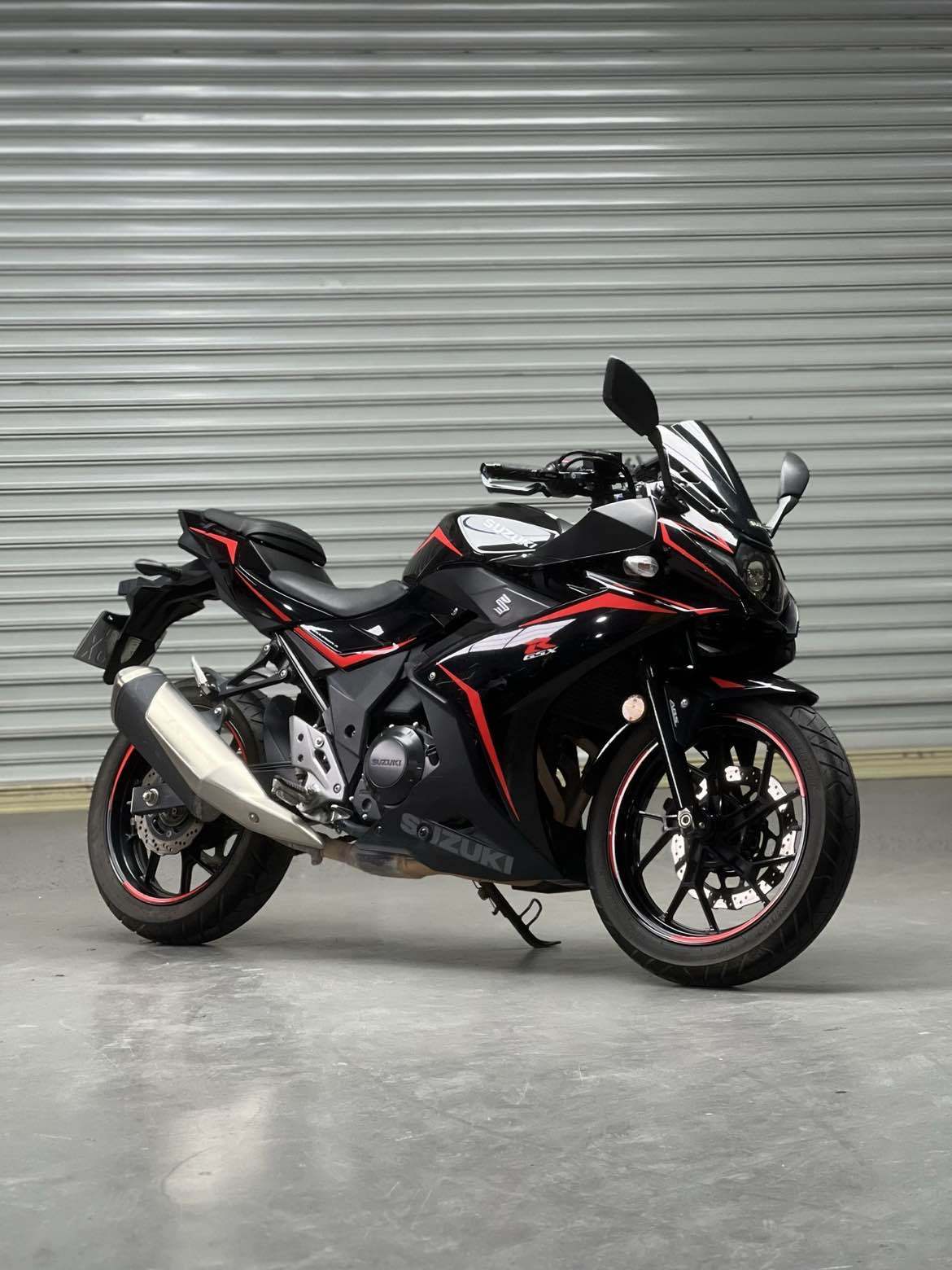 豪爵铃木 GSX250R