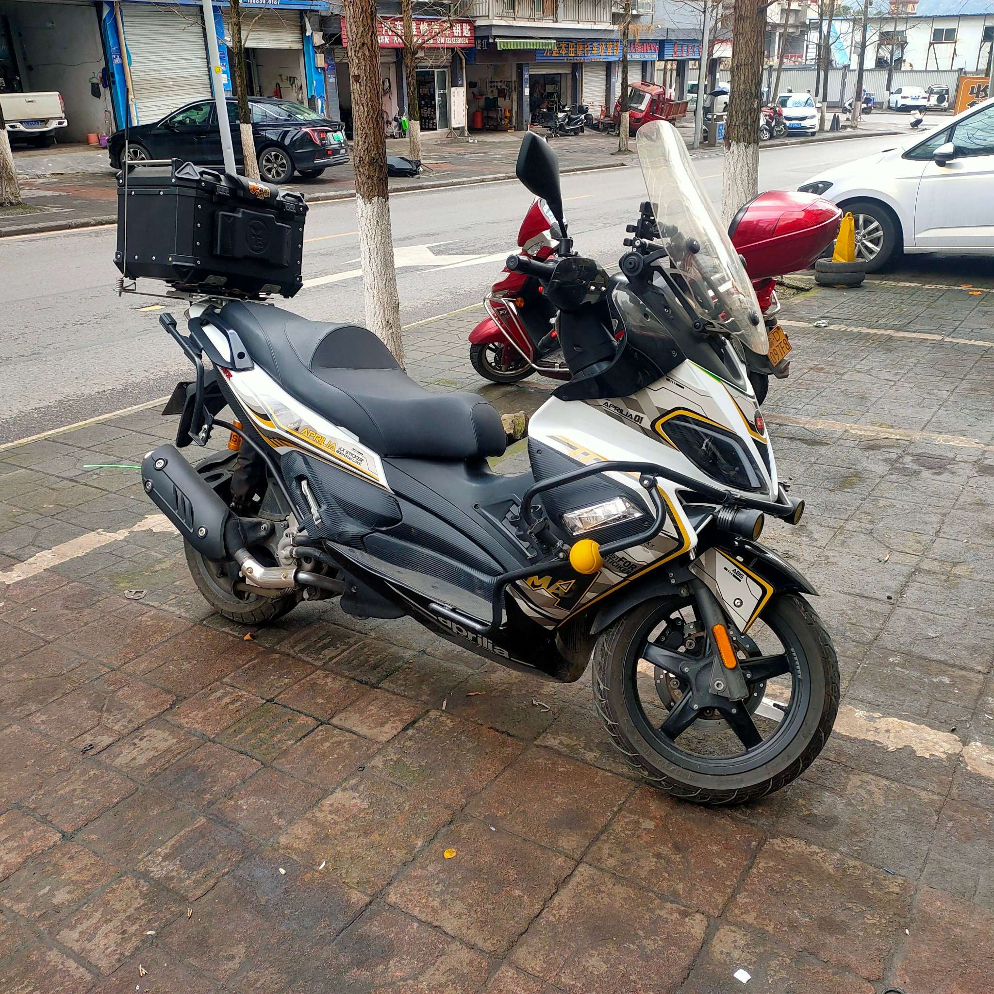 宗申阿普利亚 SR Max 250