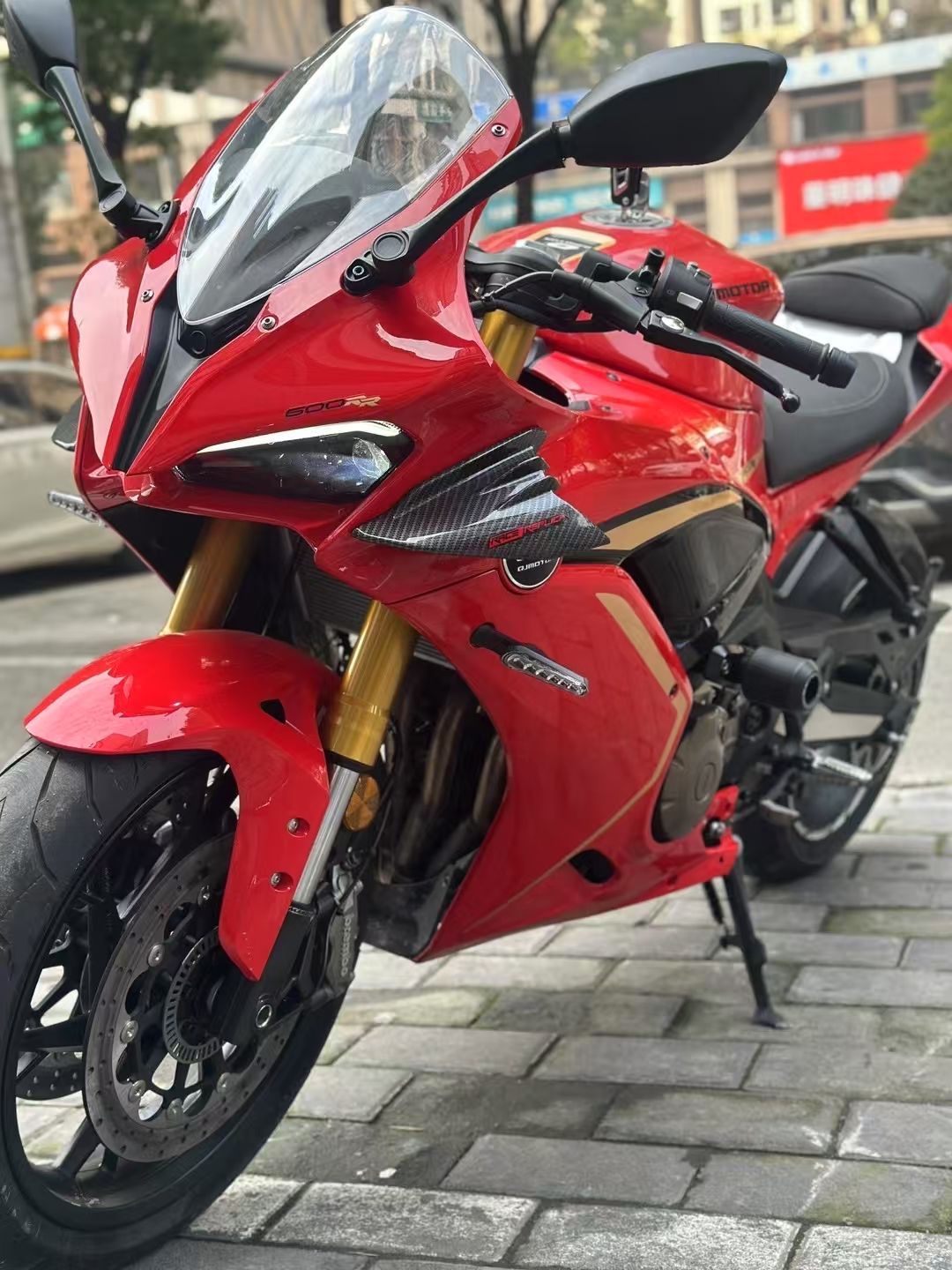 QJMOTOR 赛600