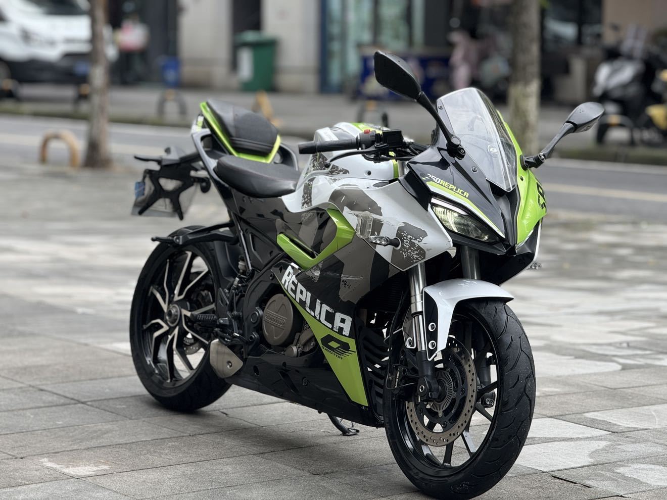 QJMOTOR 赛250