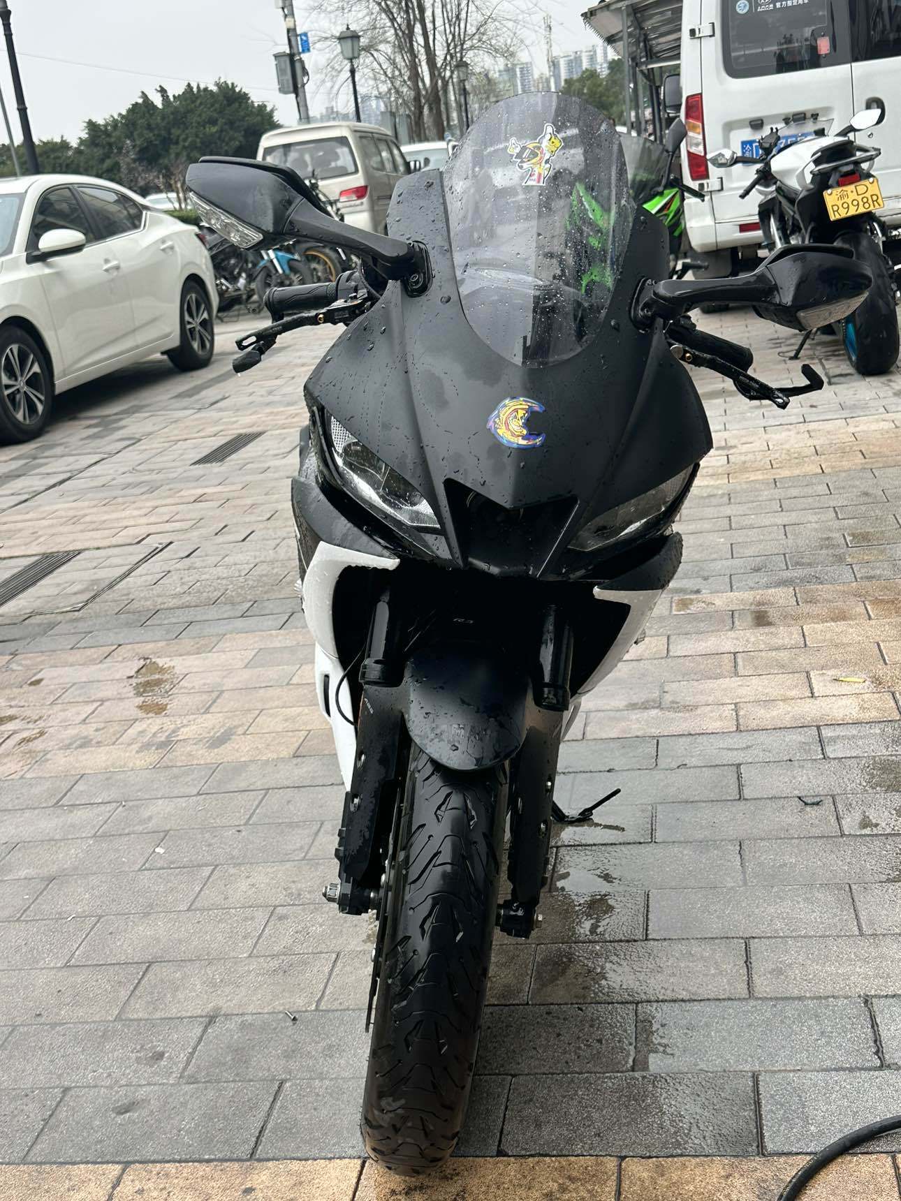 雅马哈 YZF-R3