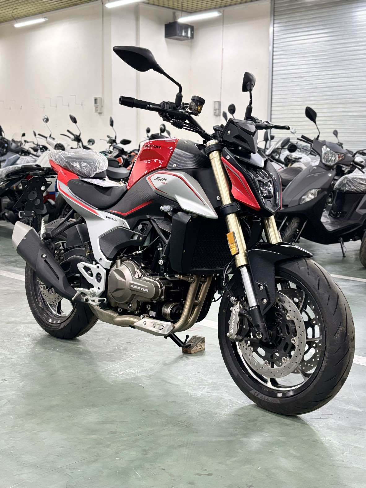 QJMOTOR 追550