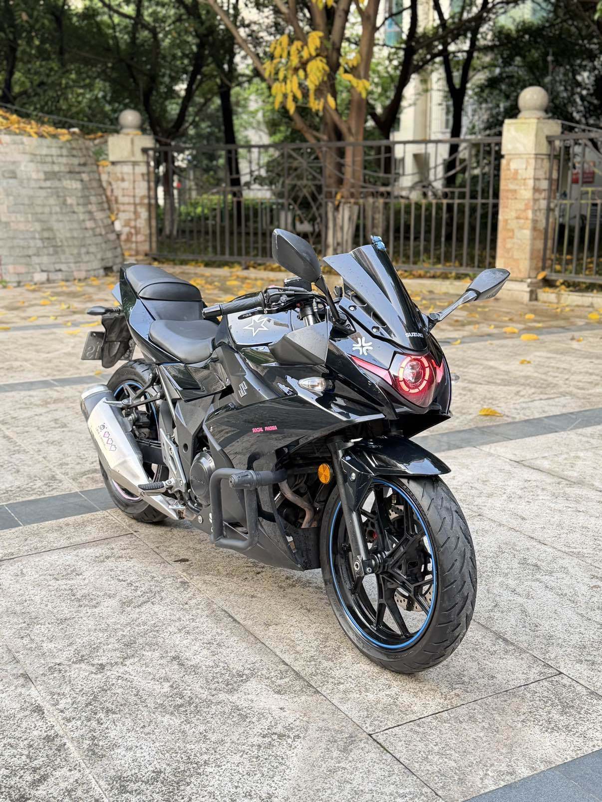 豪爵铃木 GSX250R