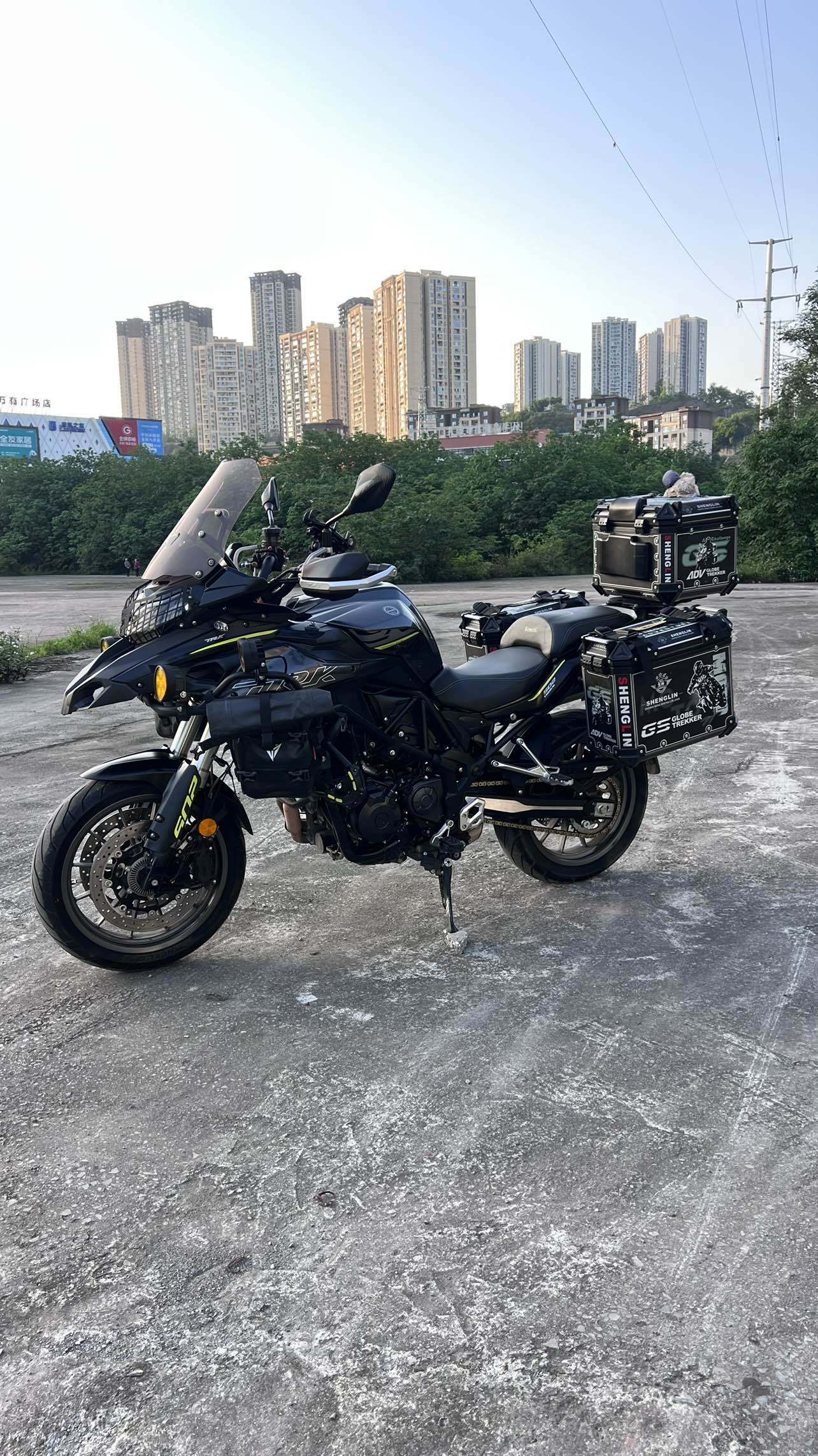 贝纳利 金鹏 TRK502