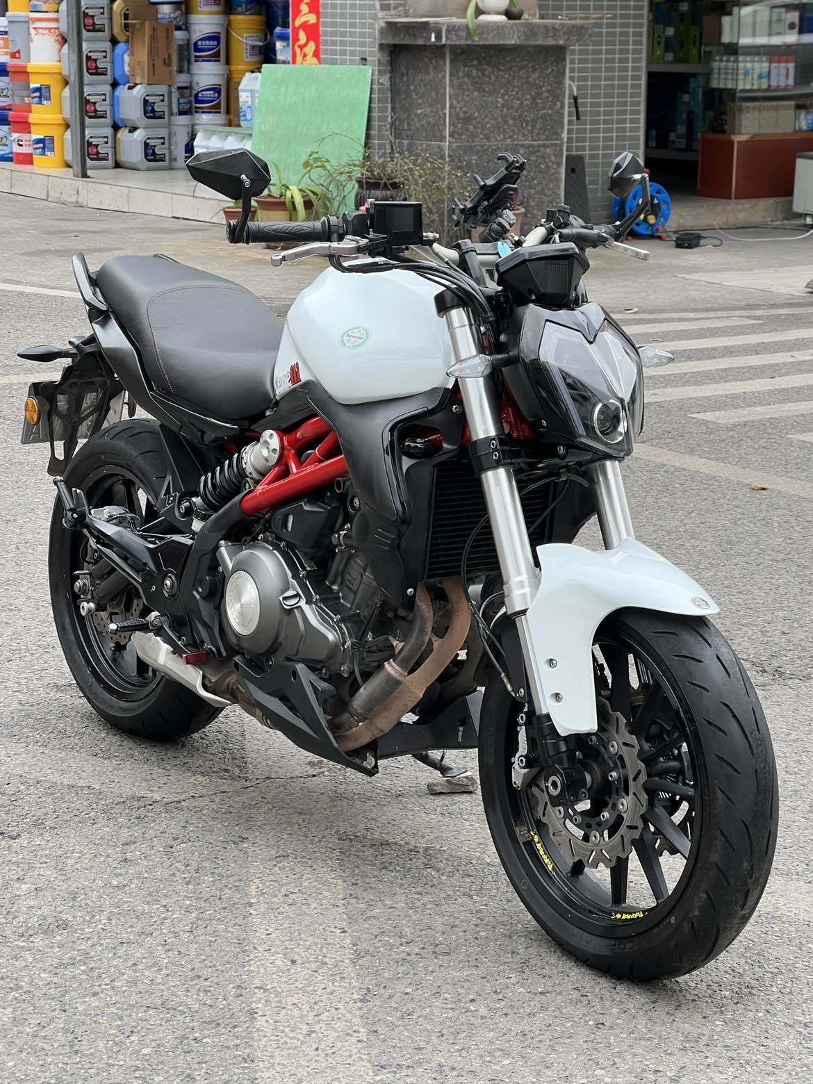 贝纳利 蓝宝龙 BN302S