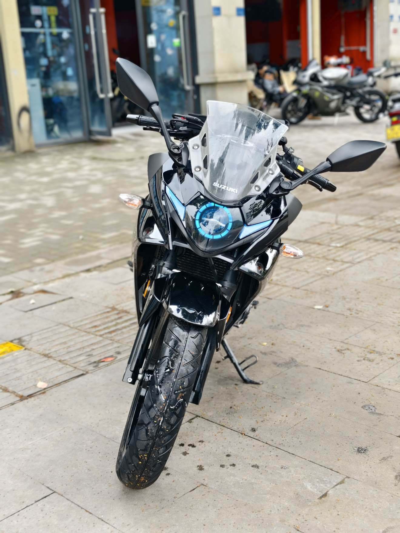 豪爵铃木 GSX250R