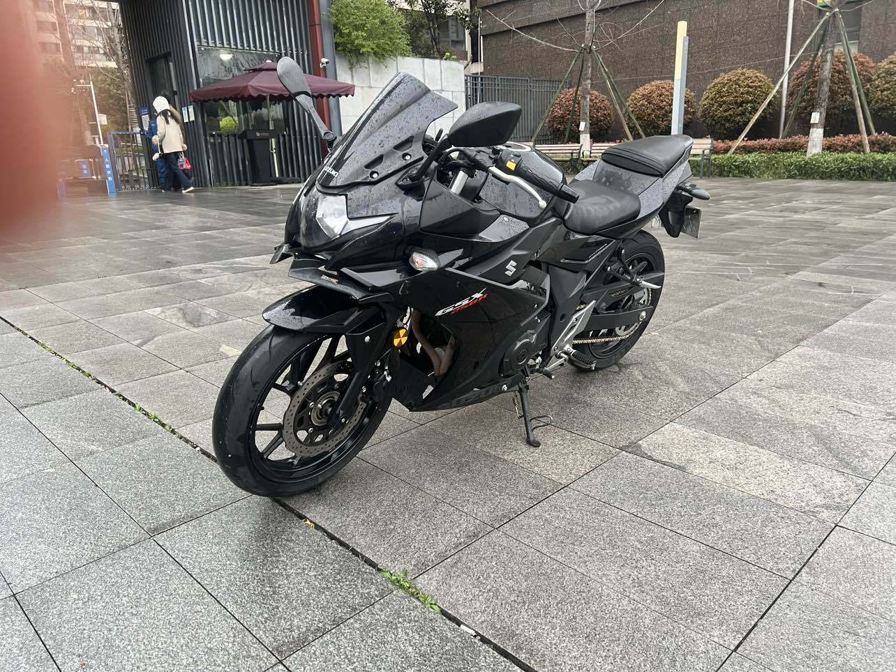 豪爵铃木 GSX250R