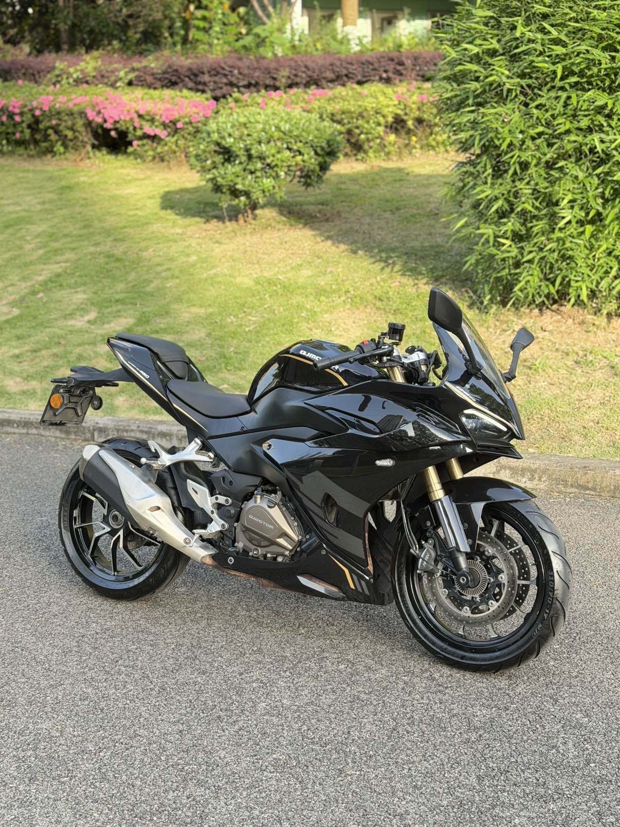 QJMOTOR 赛450