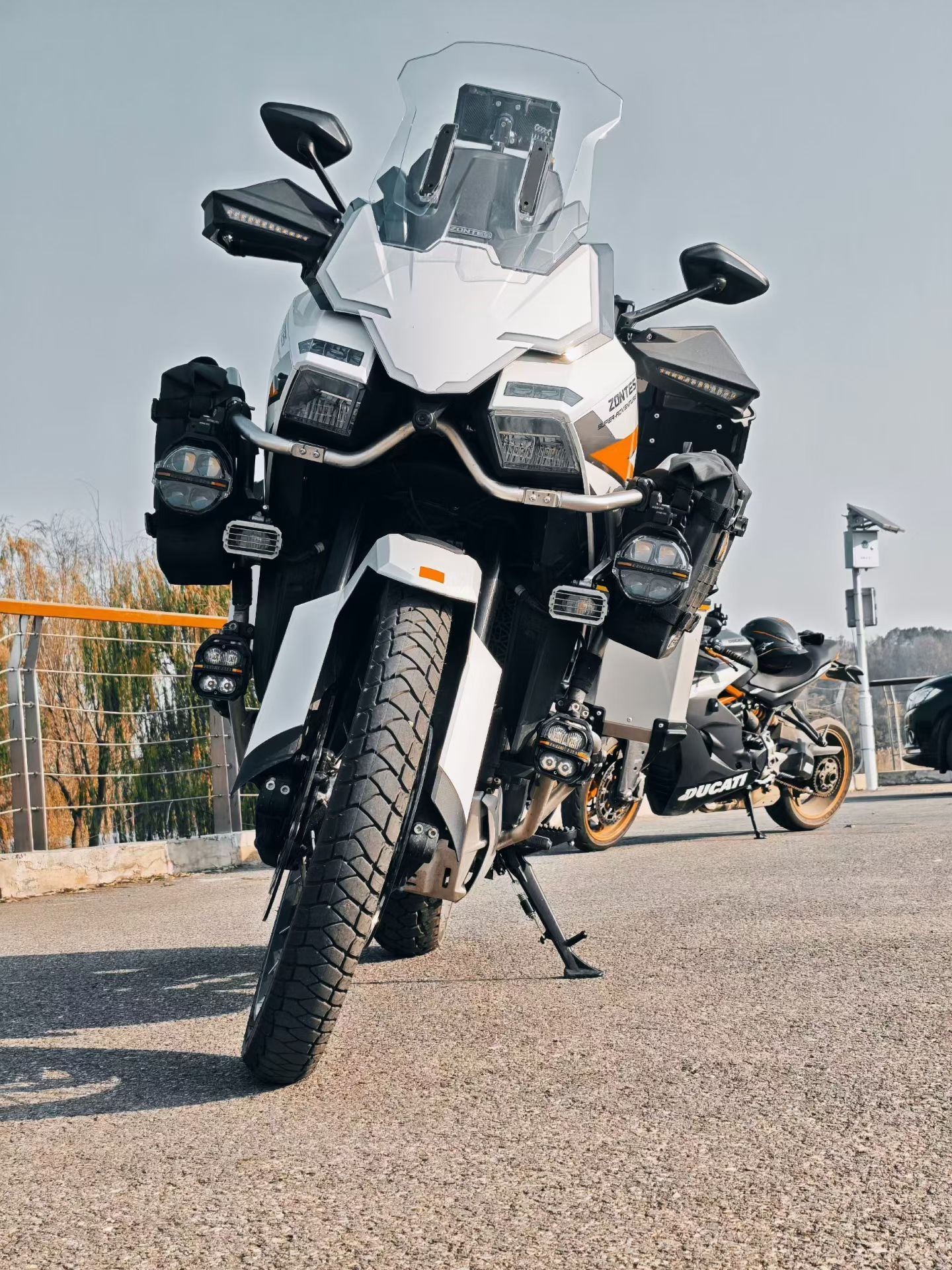 升仕 703F