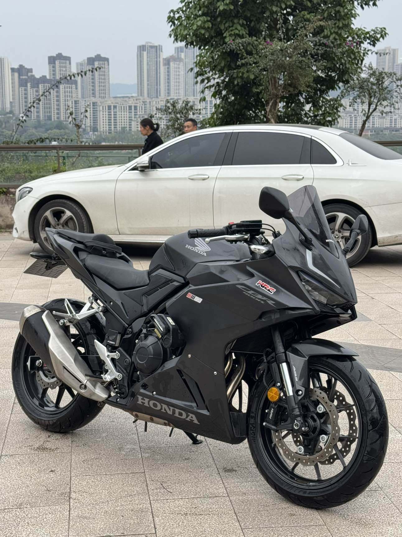 本田WING CBR400R