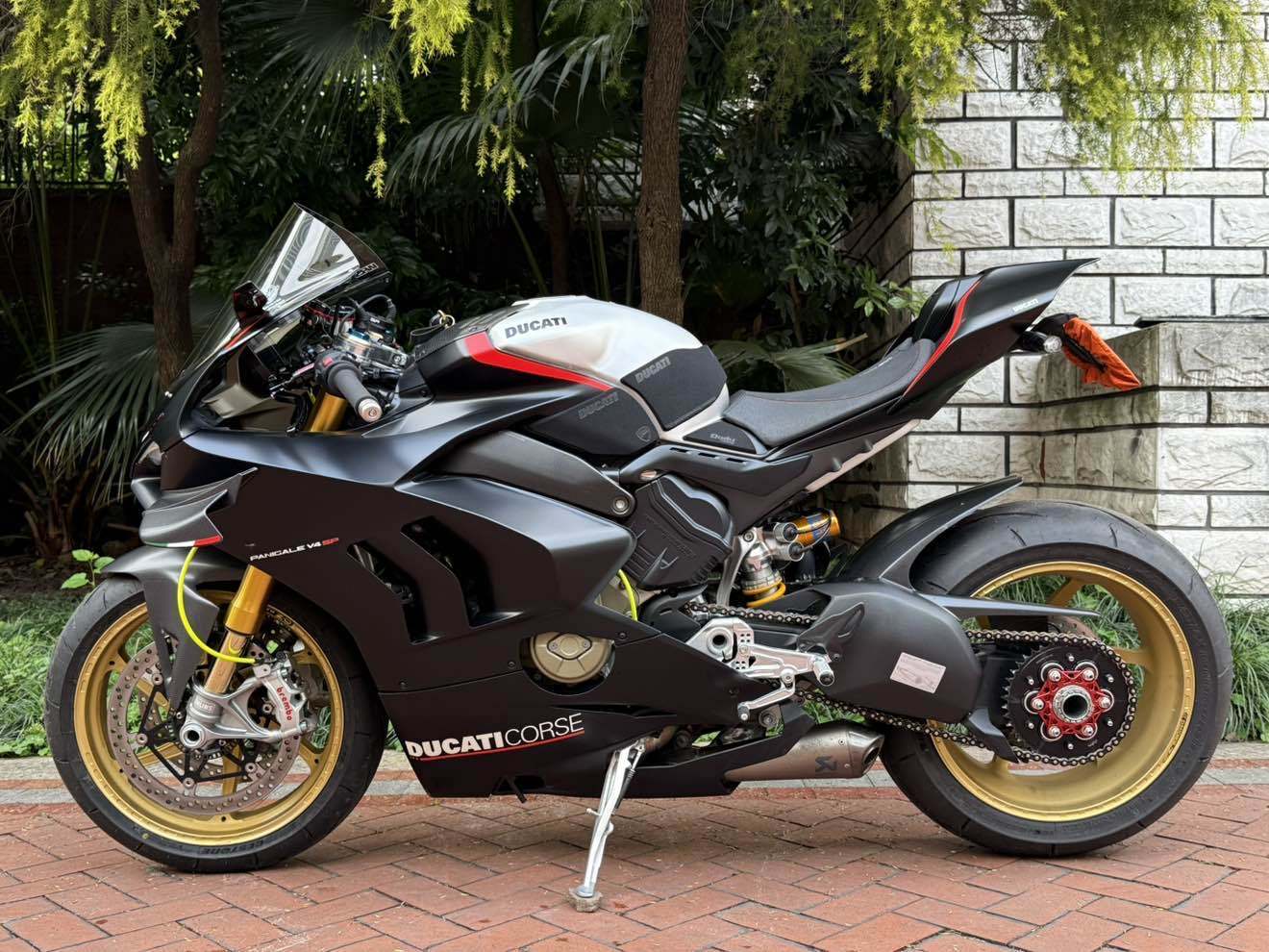 杜卡迪 Panigale V4