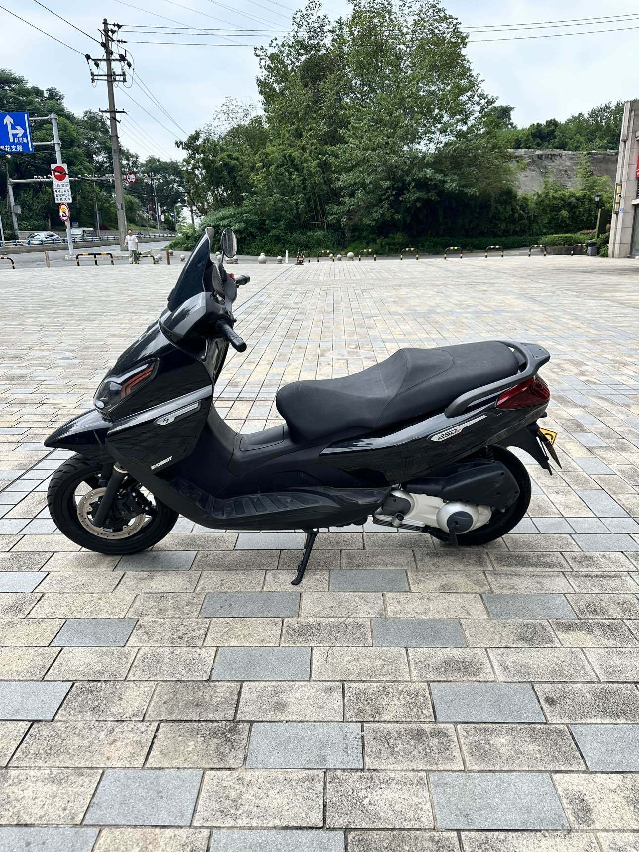 宗申比亚乔 X7