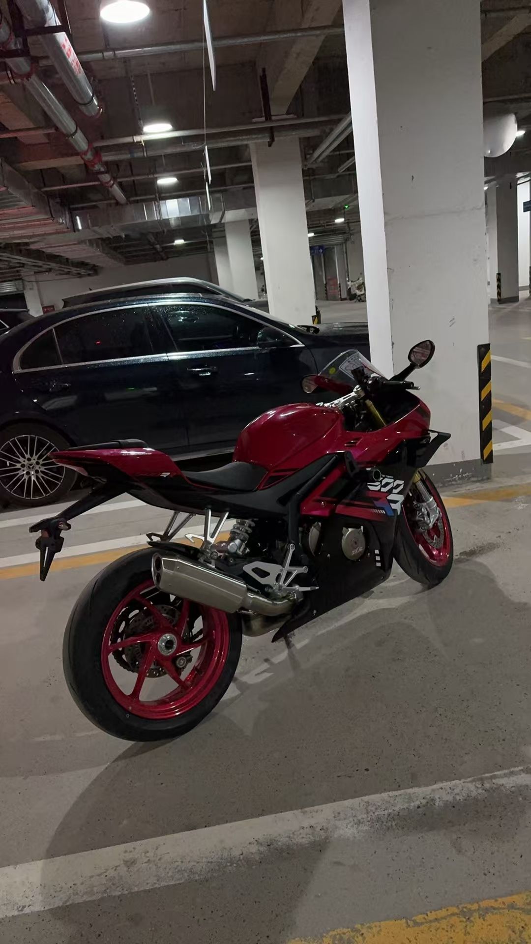 张雪机车 500RR