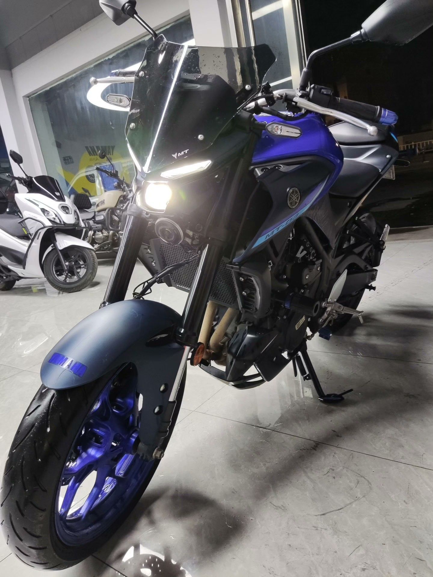 雅马哈 MT-03