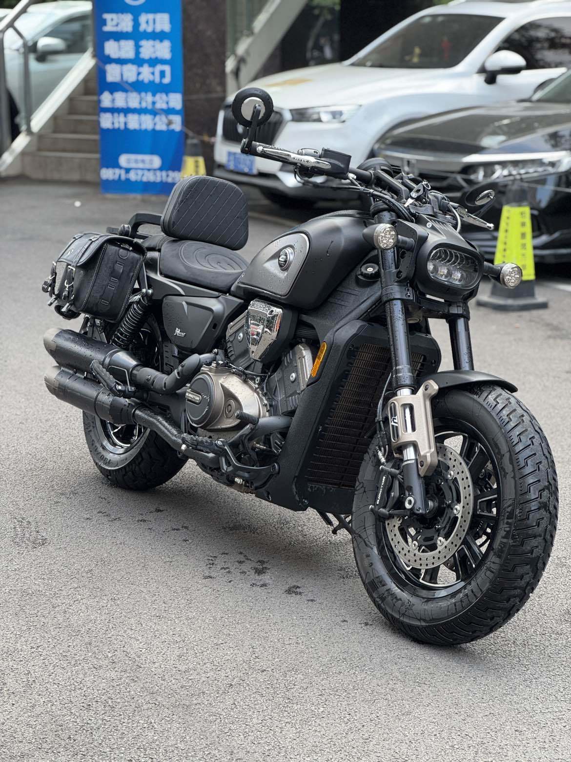 QJMOTOR 闪600