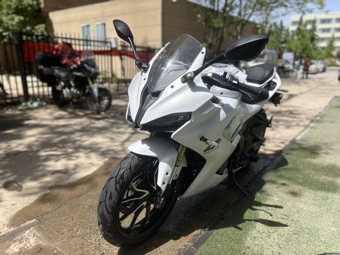QJMOTOR 赛250