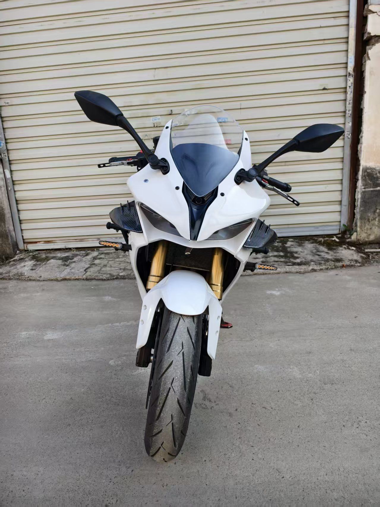 QJMOTOR 赛600