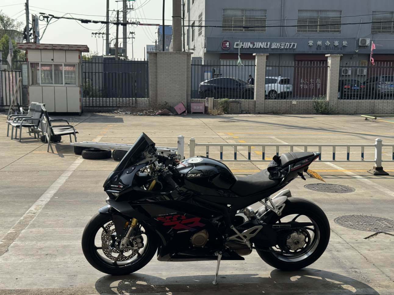 张雪机车 500RR