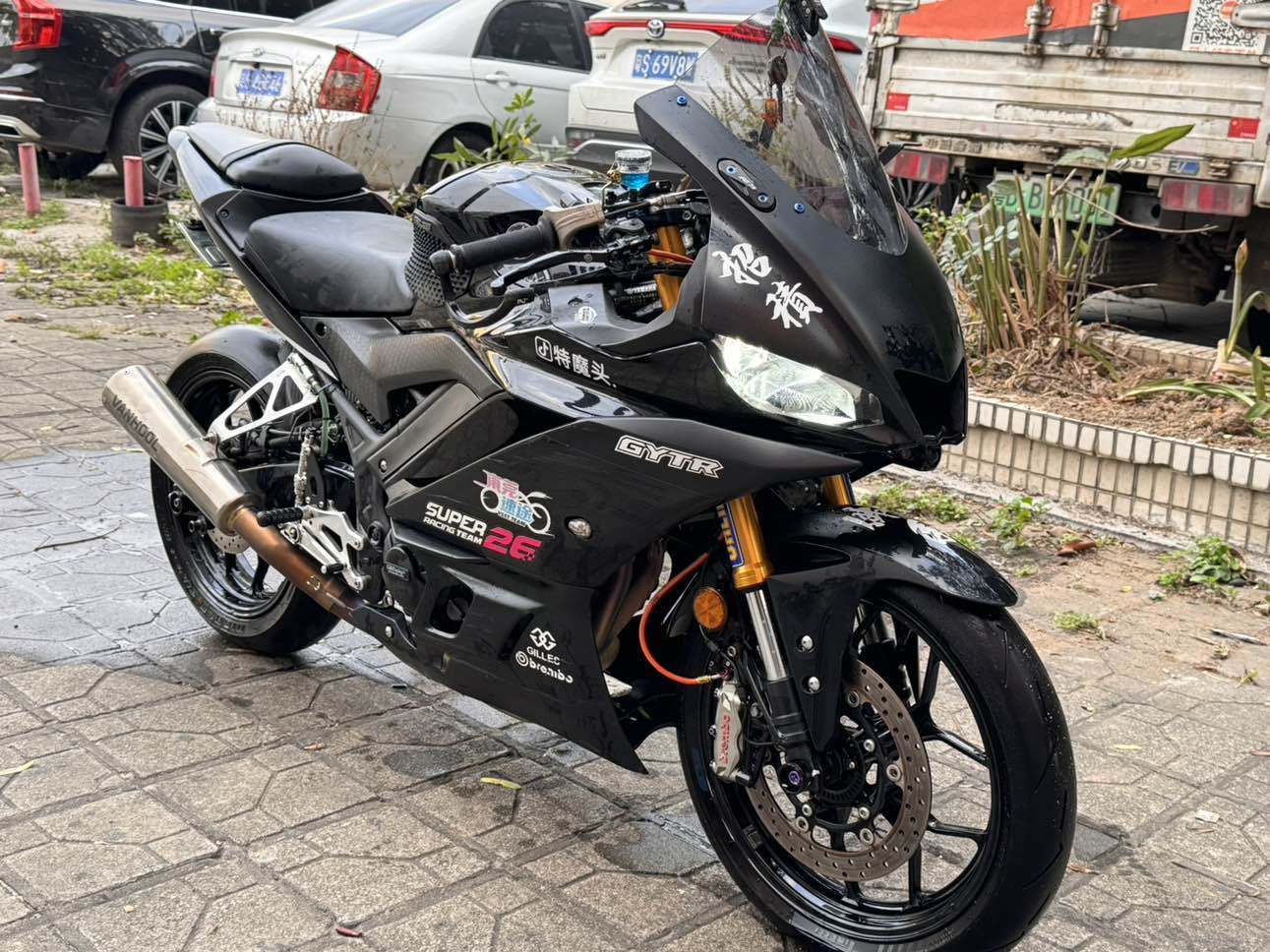 雅马哈 YZF-R3