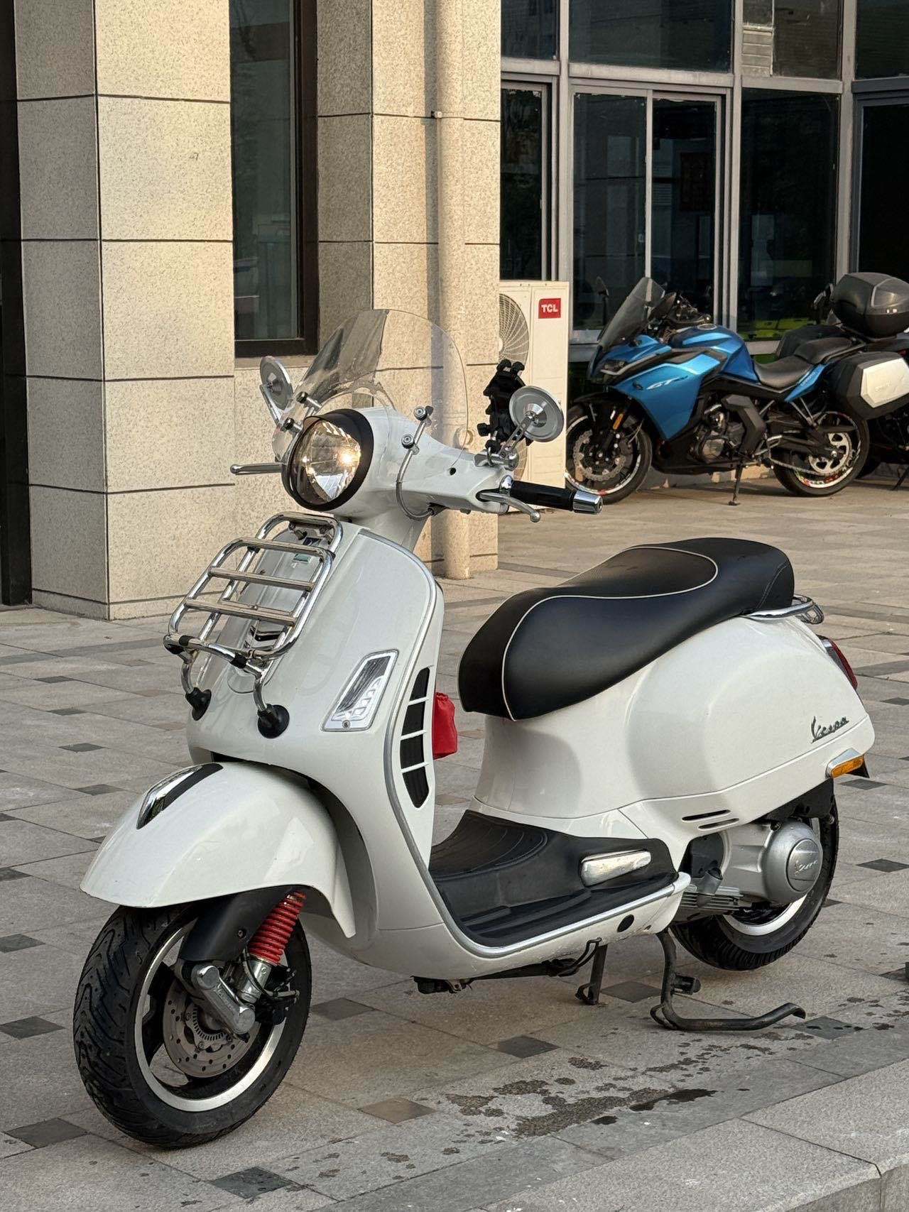 VESPA GTS