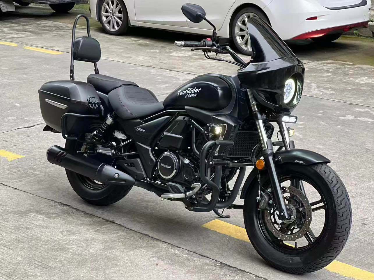 豪爵 TR300