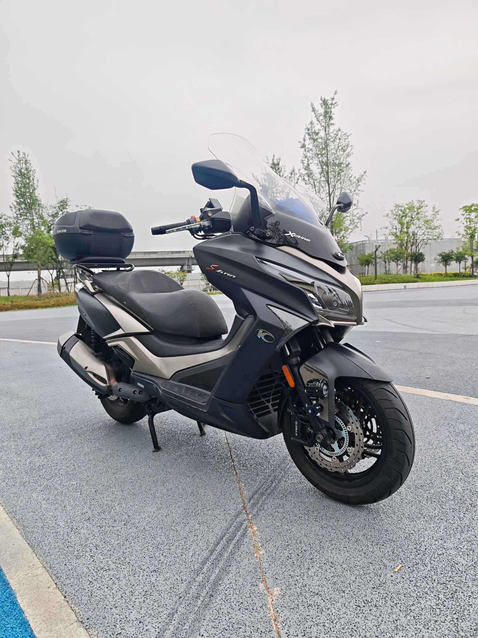 光阳 赛艇 S400