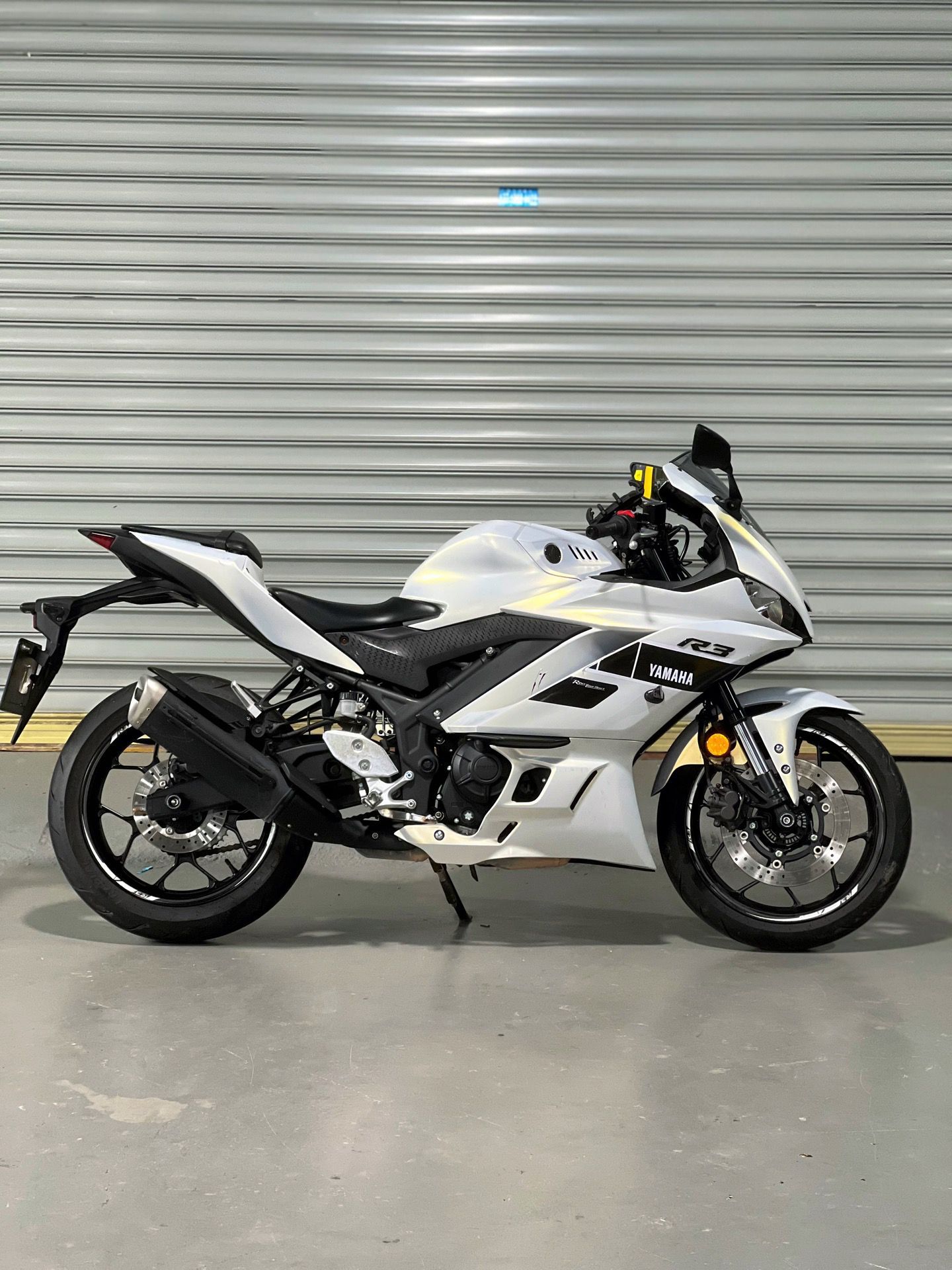 雅马哈 YZF-R3