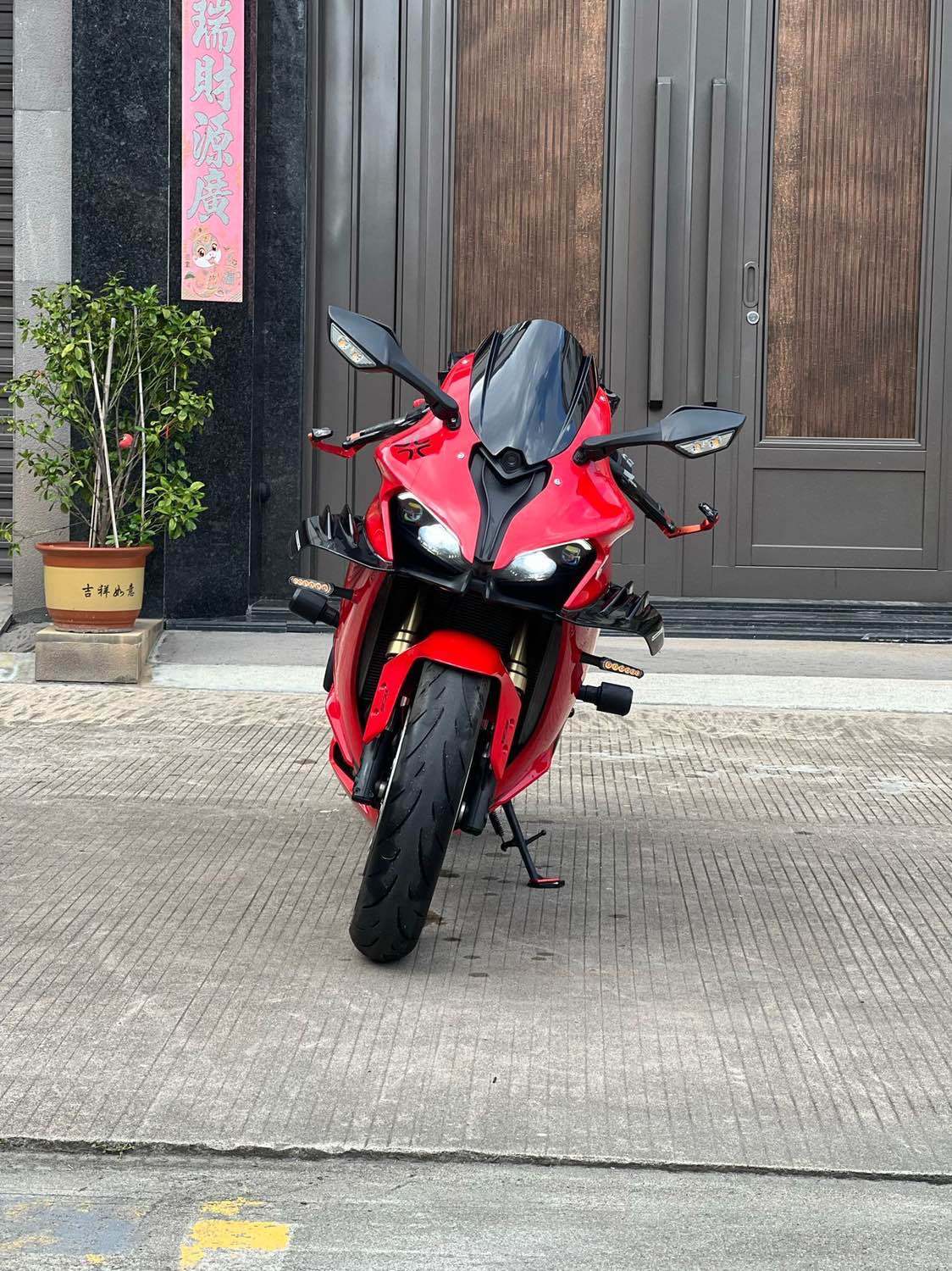 QJMOTOR 赛600