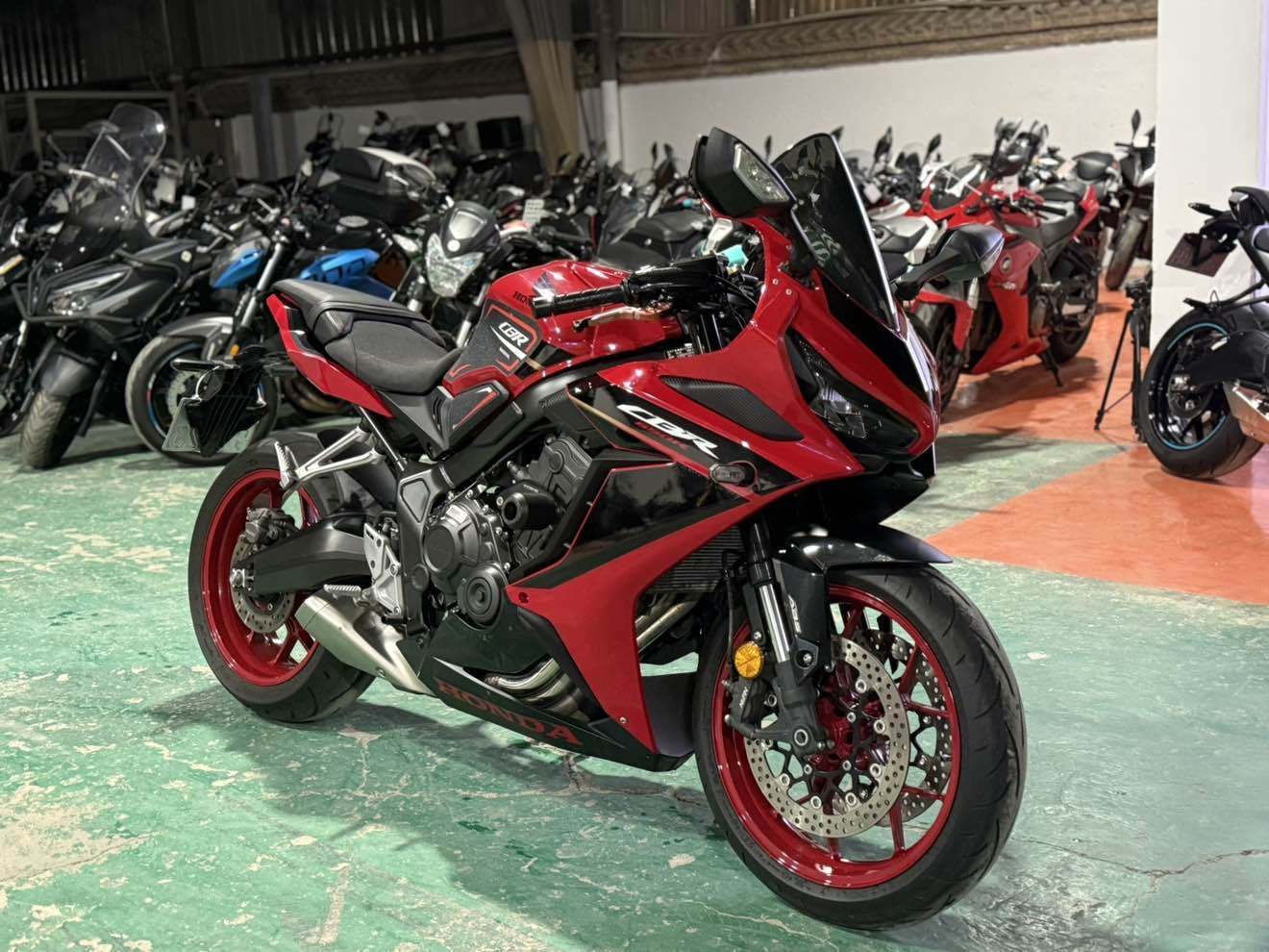 本田DREAMWING CBR650R