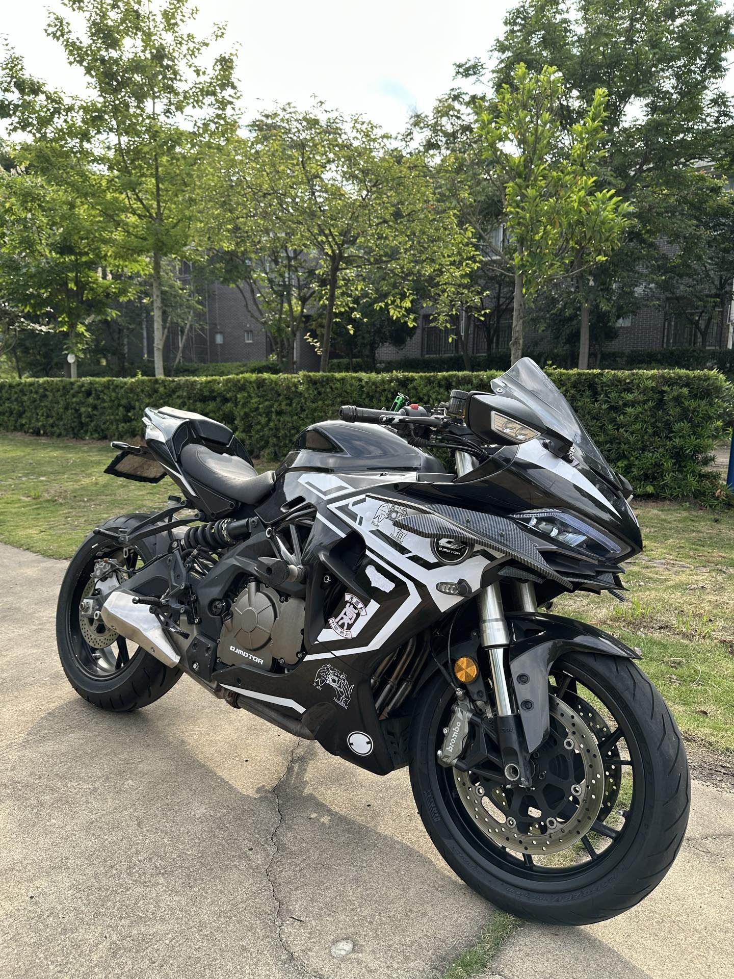 QJMOTOR 赛600