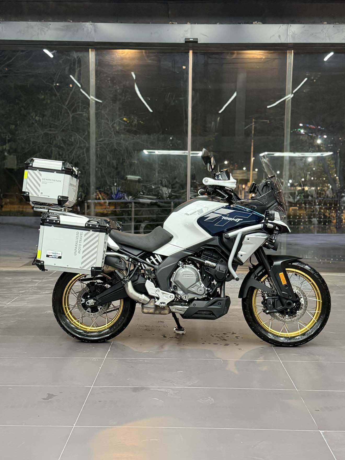 春风 700MT