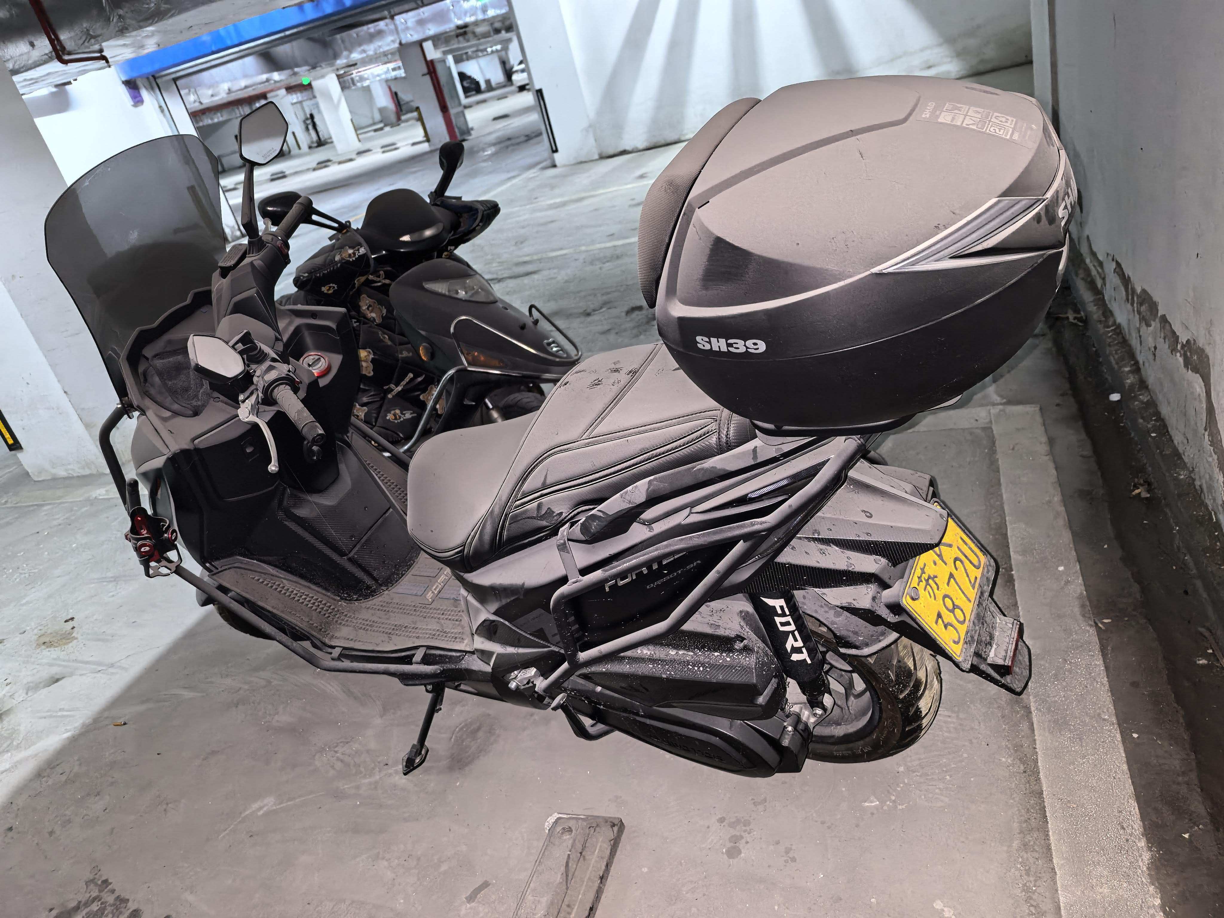 QJMOTOR 鸿250