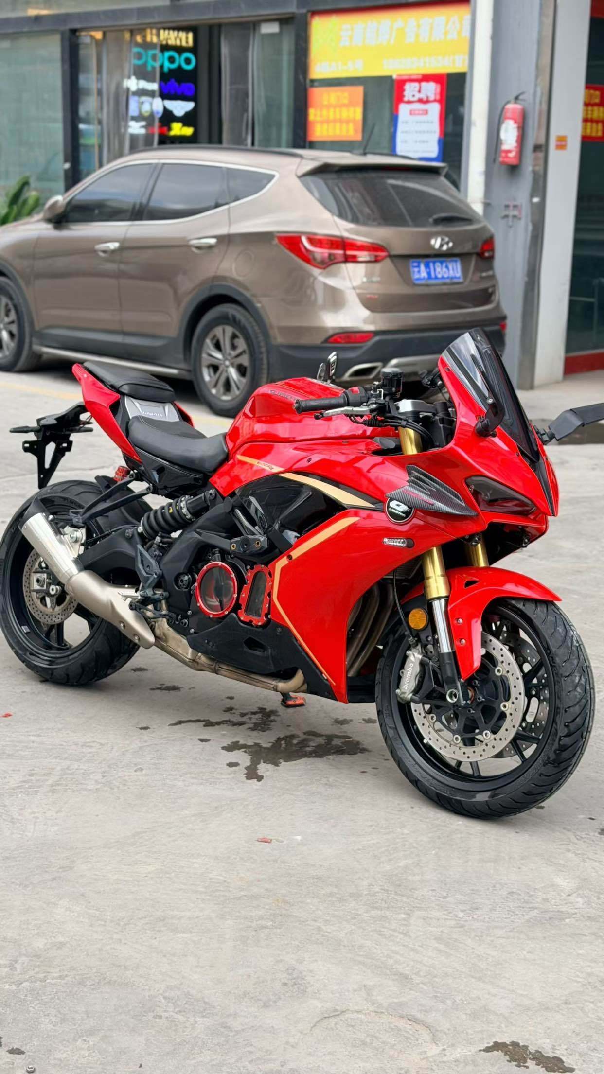 QJMOTOR 赛600