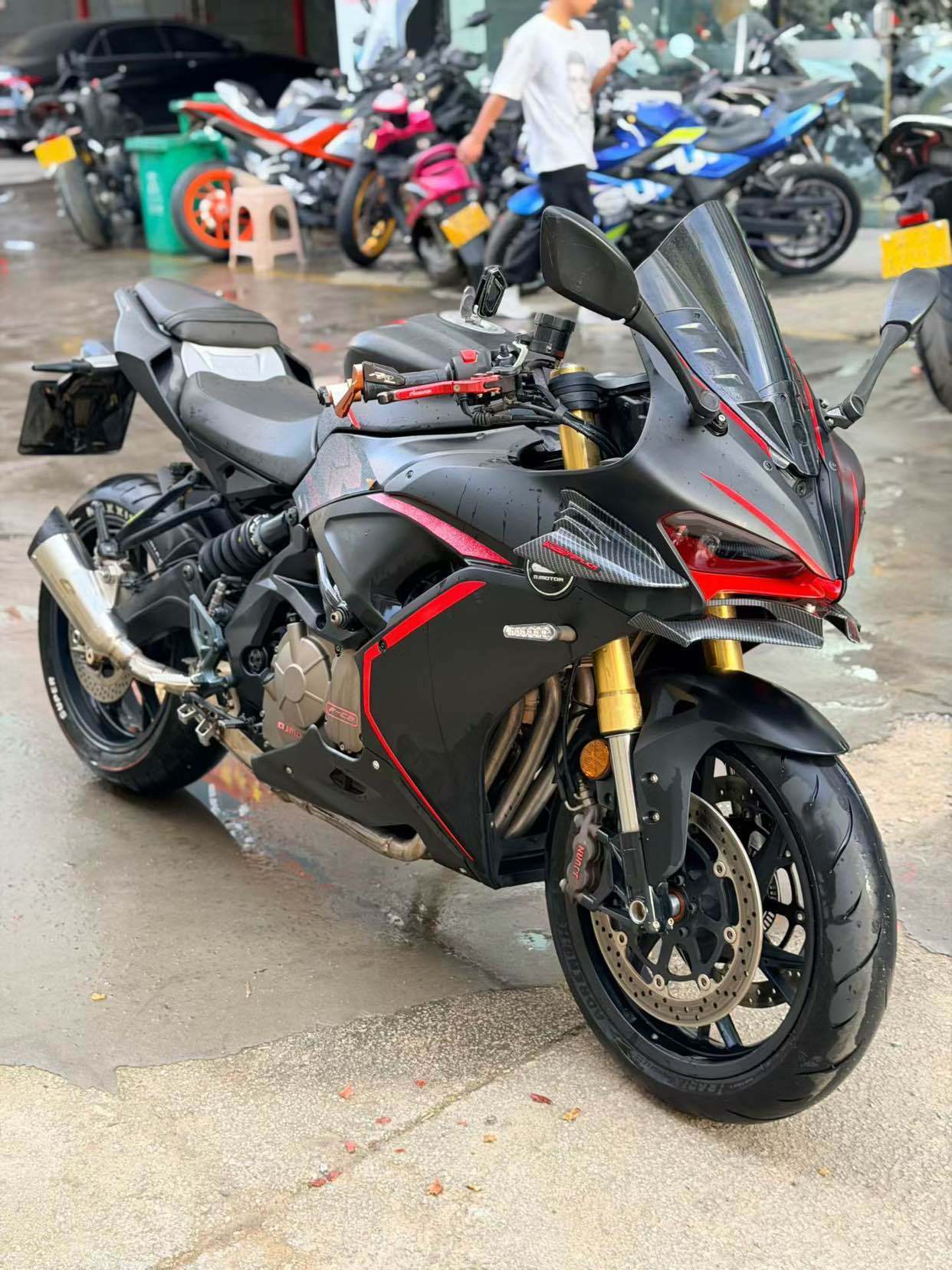 QJMOTOR 赛600