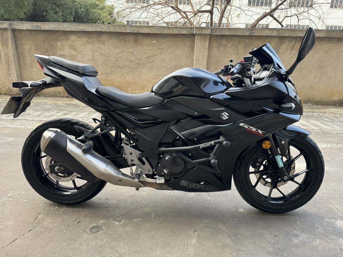 豪爵铃木 GSX250R