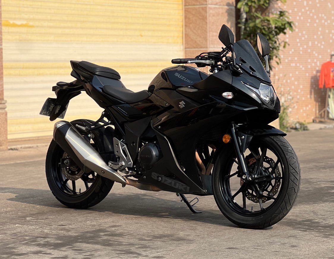豪爵铃木 GSX250R