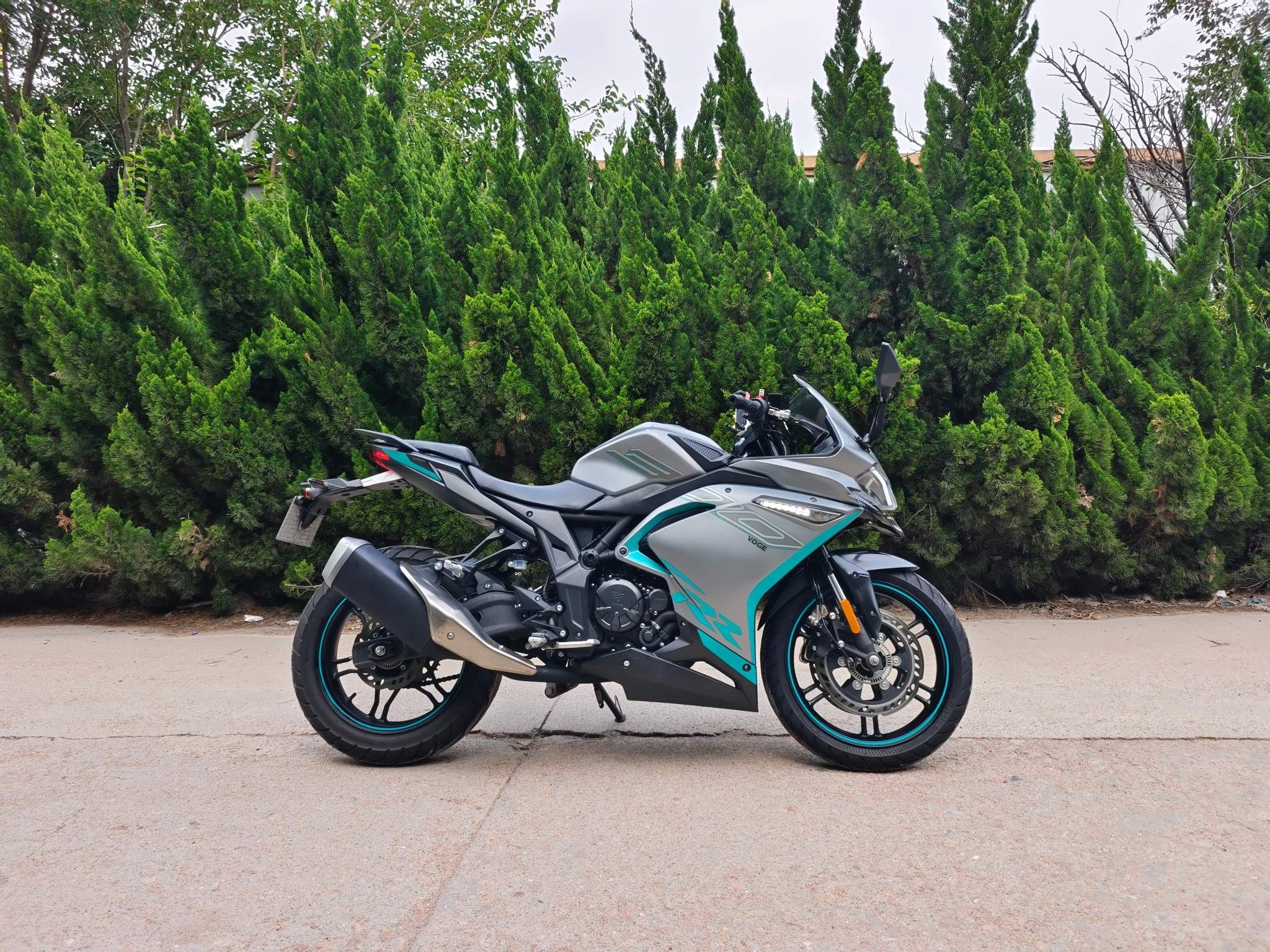 无极 300RR